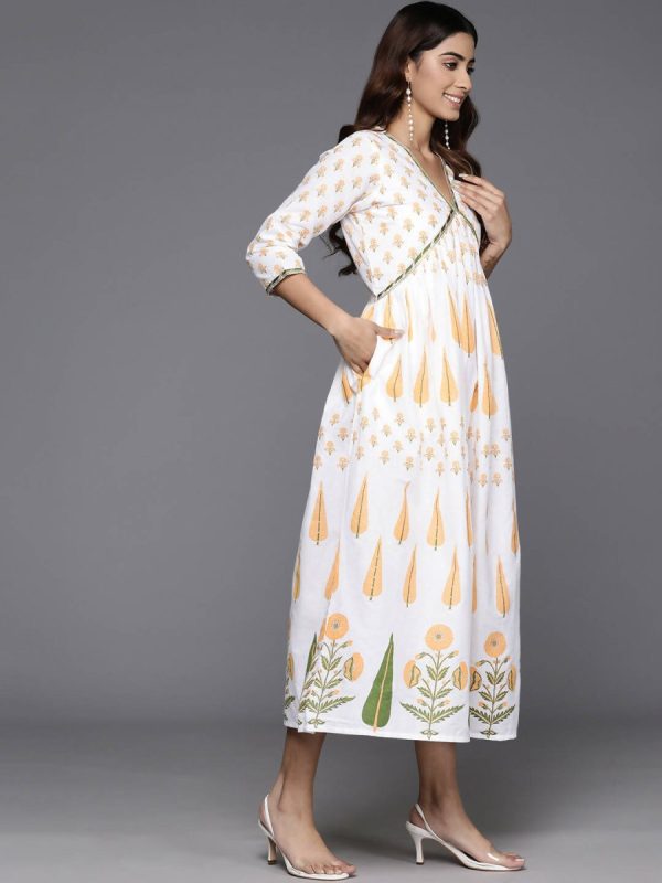 Ahalyaa Women s Traditional wear Dress - White Online Hot Sale